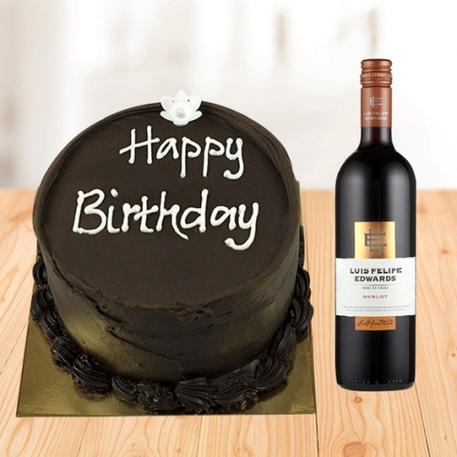 Chocolate cake and Red wine